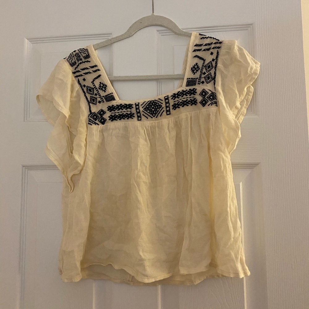 TRENDY EMBROIDERED TOP